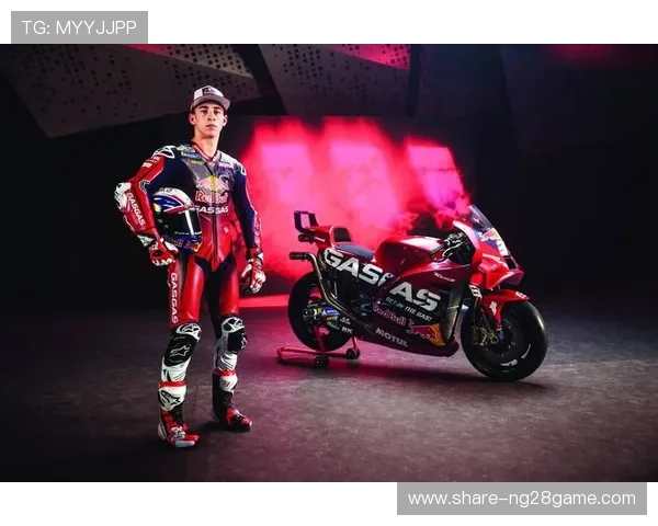 MotoGP赛季精彩回顾 主要车手表现亮点与未来挑战分析